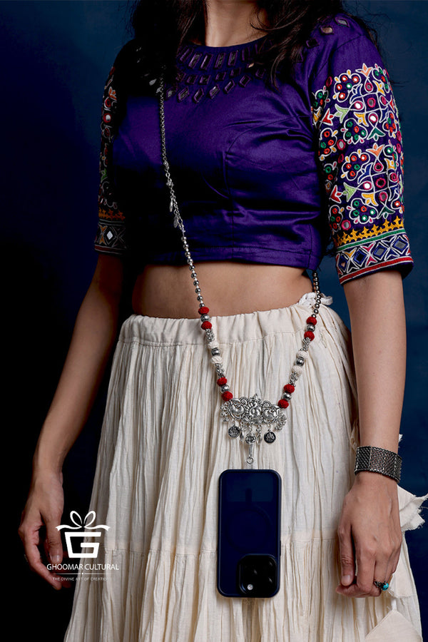 Navratri phone strap Navratri special phone strap design
Garba night phone strap
 Dandiya festival phone accessory
 Navratri oxidized jewelry phone strap

Traditional Navratri necklace phone strap

Navratri fashion phone cover
 Navratri special phone strap with pearls
 Garba outfit matching phone strap